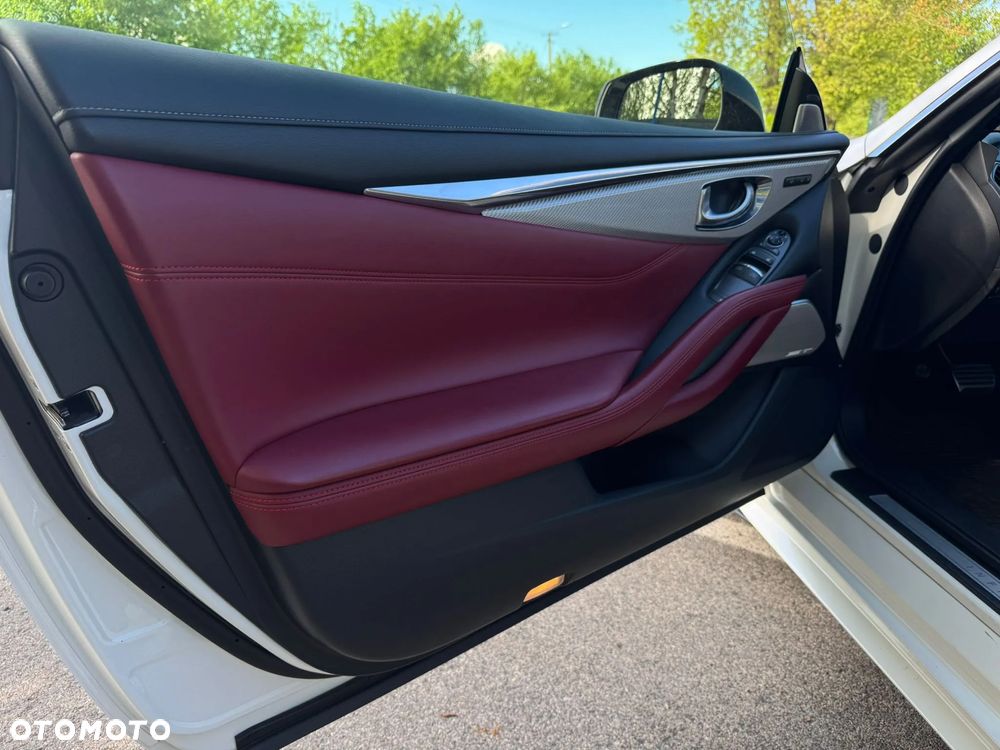 Infiniti Q60 2.0t Premium Tech - 11