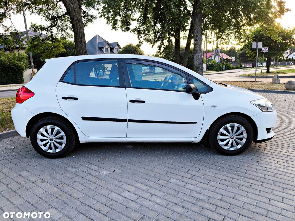 Toyota Auris - 7