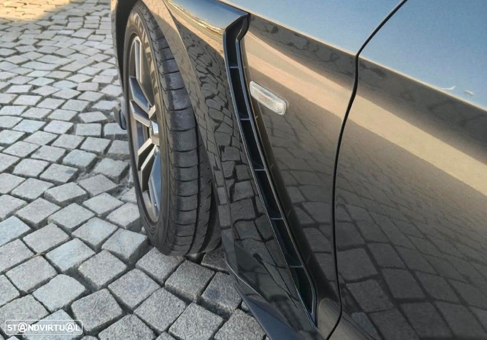 Ford Mustang - 8