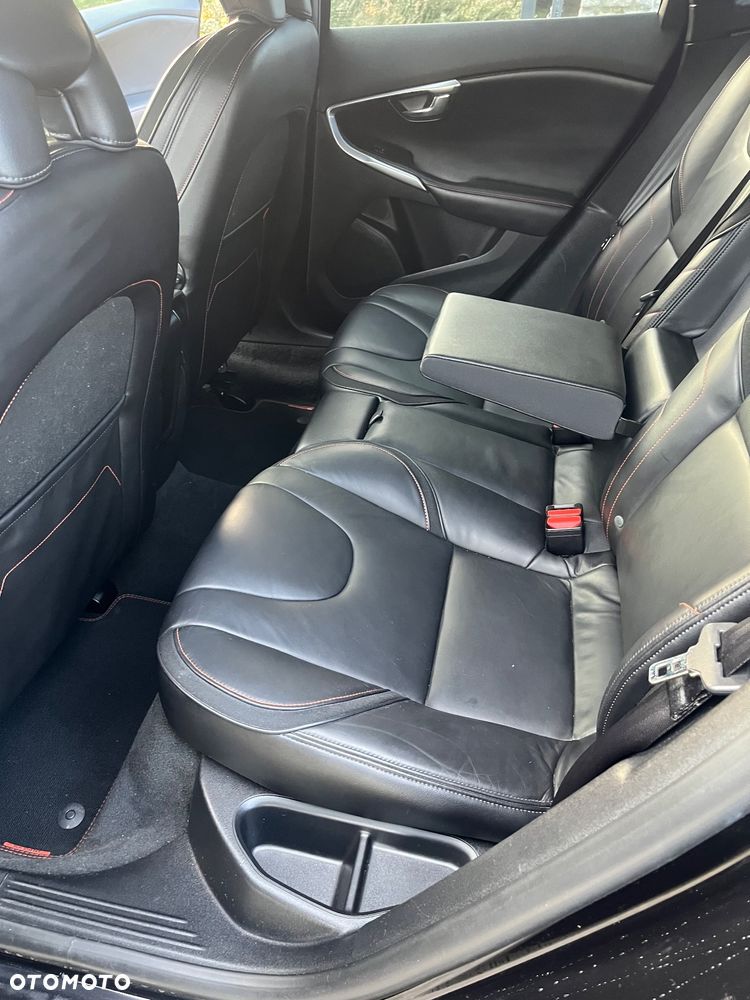 Volvo V40 D2 Ocean Race - 14