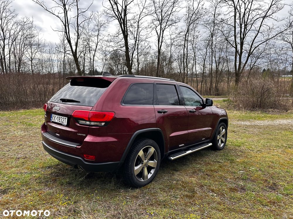 Jeep Grand Cherokee - 23