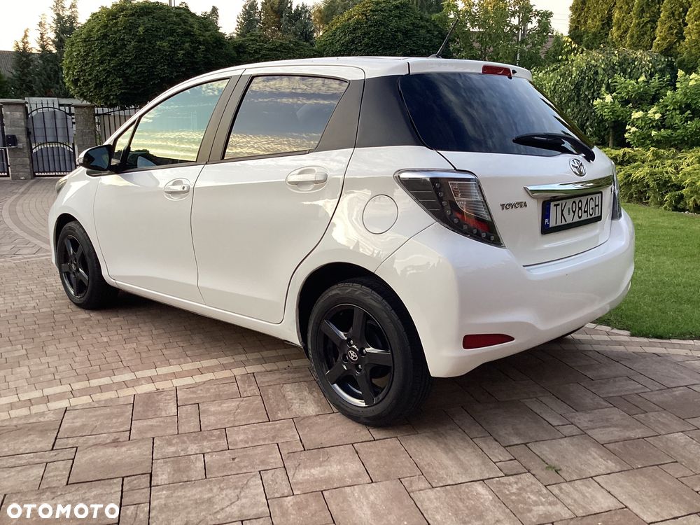 Toyota Yaris 1.33 VVT-i Edition 2014 - 13