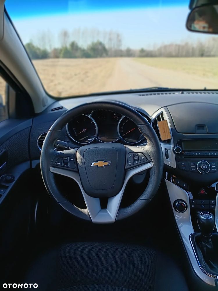 Chevrolet Cruze 2.0 D LT - 9