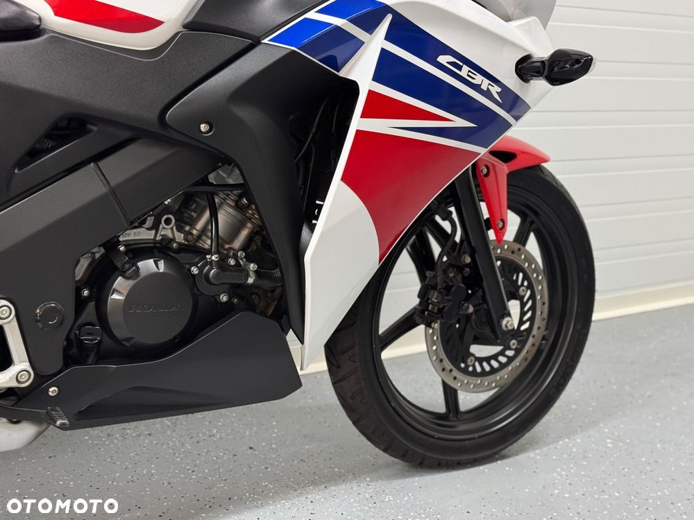 Honda CBR - 12