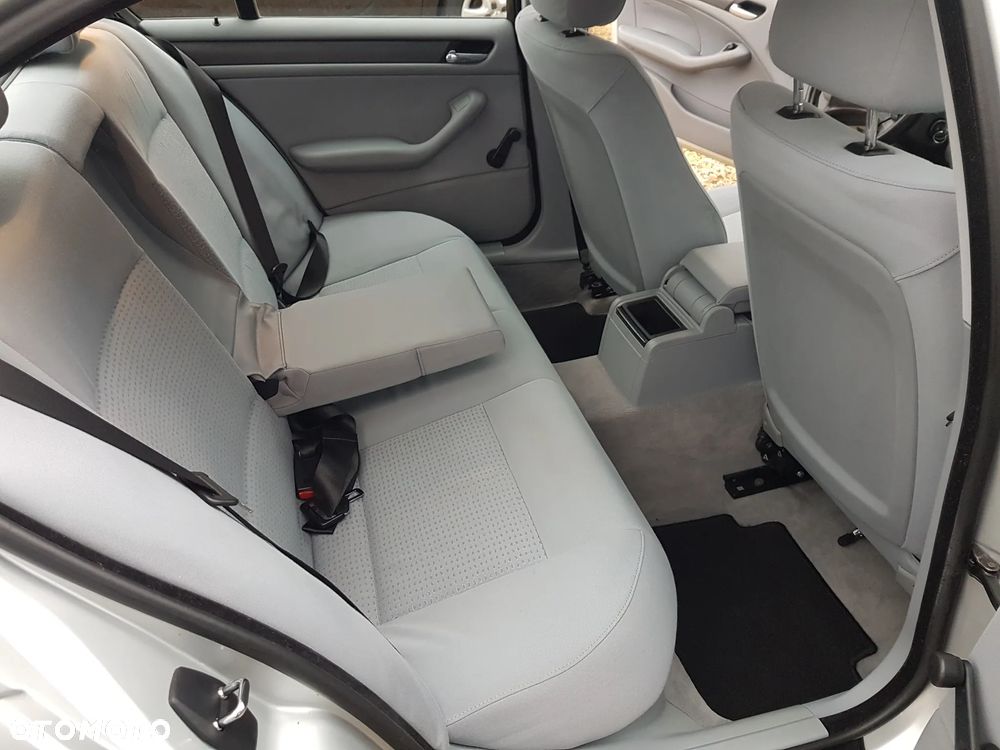 BMW Seria 3 - 15