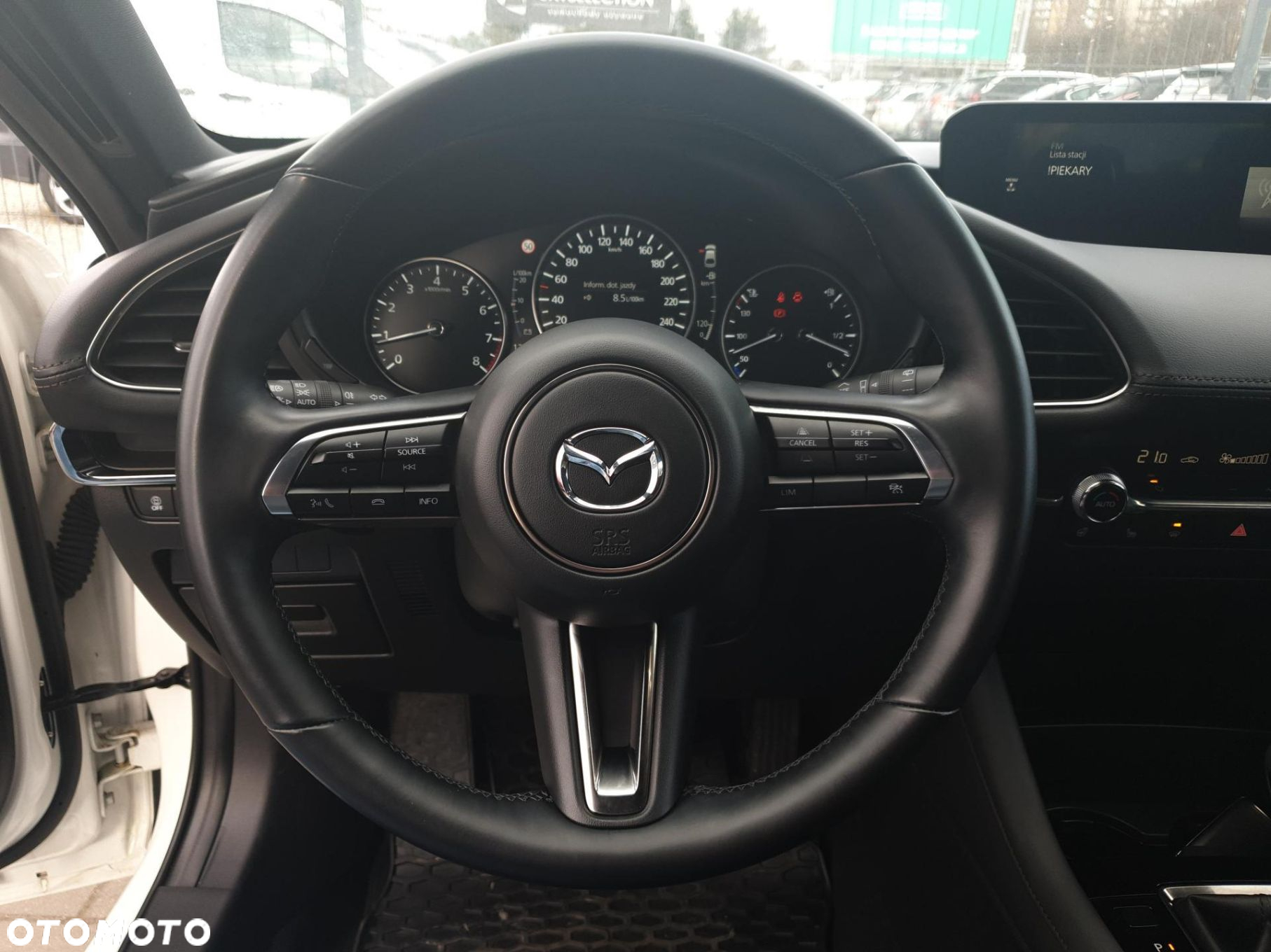 Mazda 3 - 10