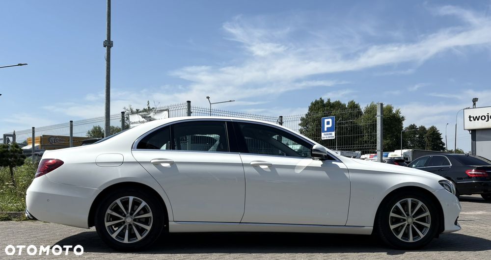 Mercedes-Benz Klasa E 220 d 9G-TRONIC - 5