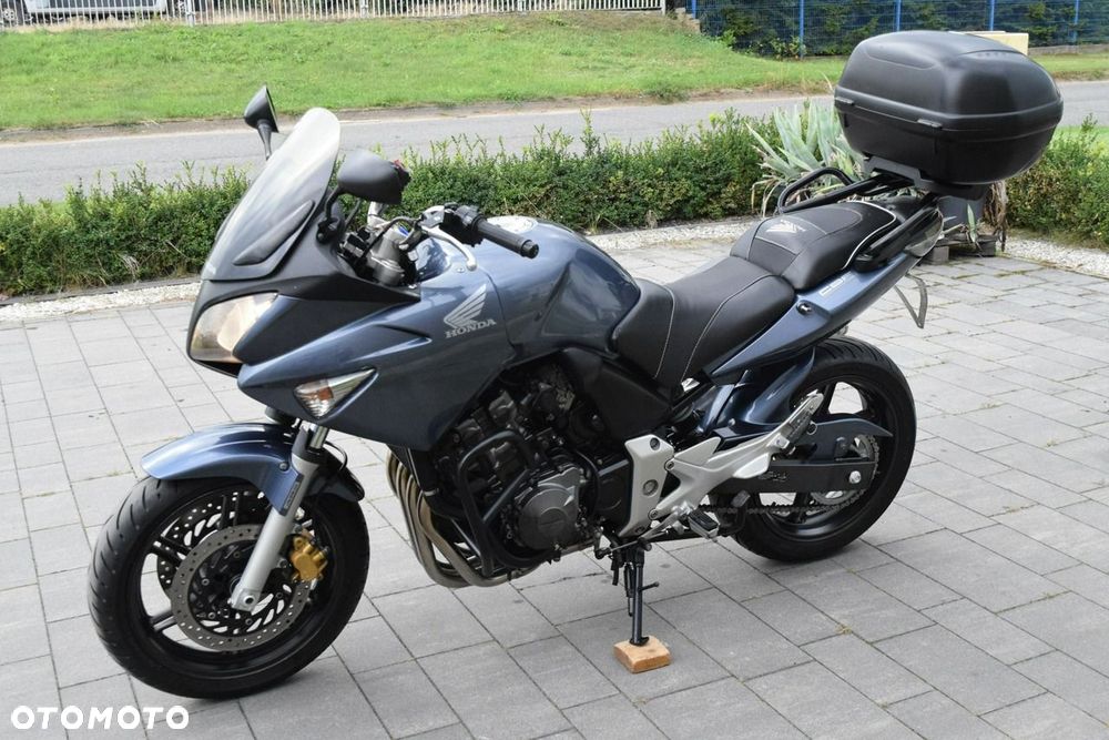Honda CBF - 4