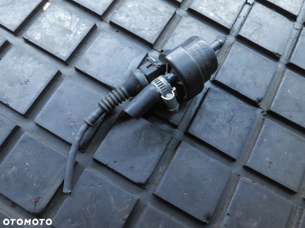 ZAWÓR PODCIŚNIENIA VW PASSAT B5 1.6 1.8 T AUDI A4 B5 058133459 POSIADAM 3 SZT - 3