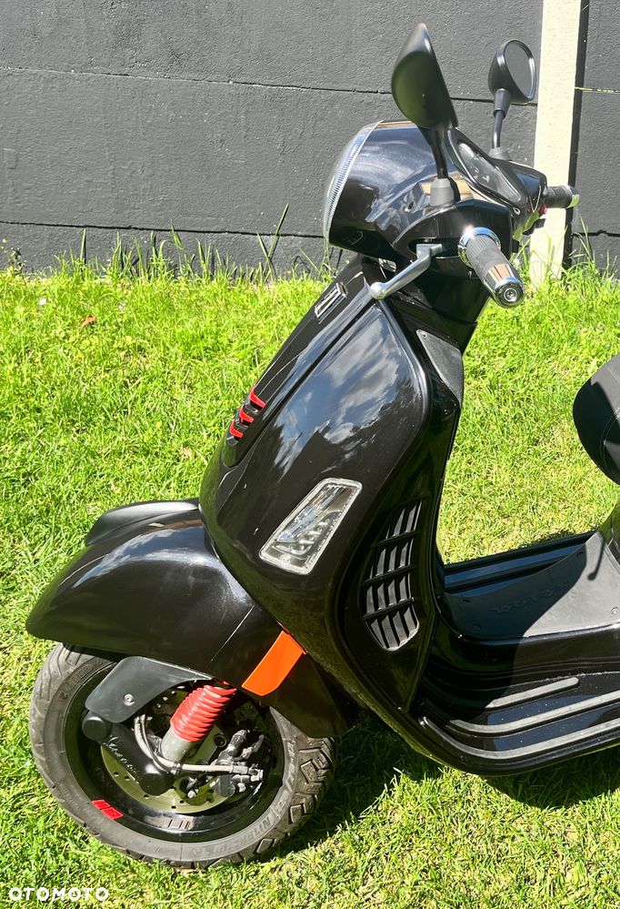 Vespa GTS - 3