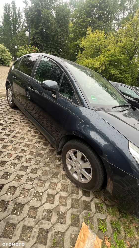 Citroën C4 1.4 16V Equilibre - 3