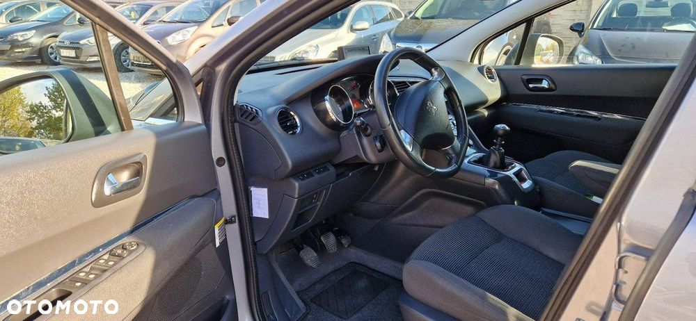 Peugeot 5008 - 39