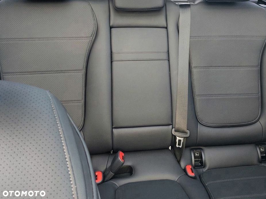 Mercedes-Benz GLC 220 d mHEV 4-Matic AMG Line - 11
