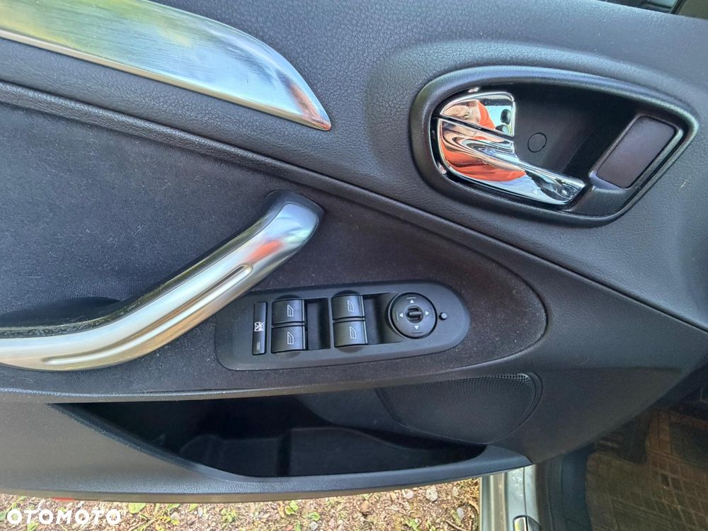 Ford S-Max - 19