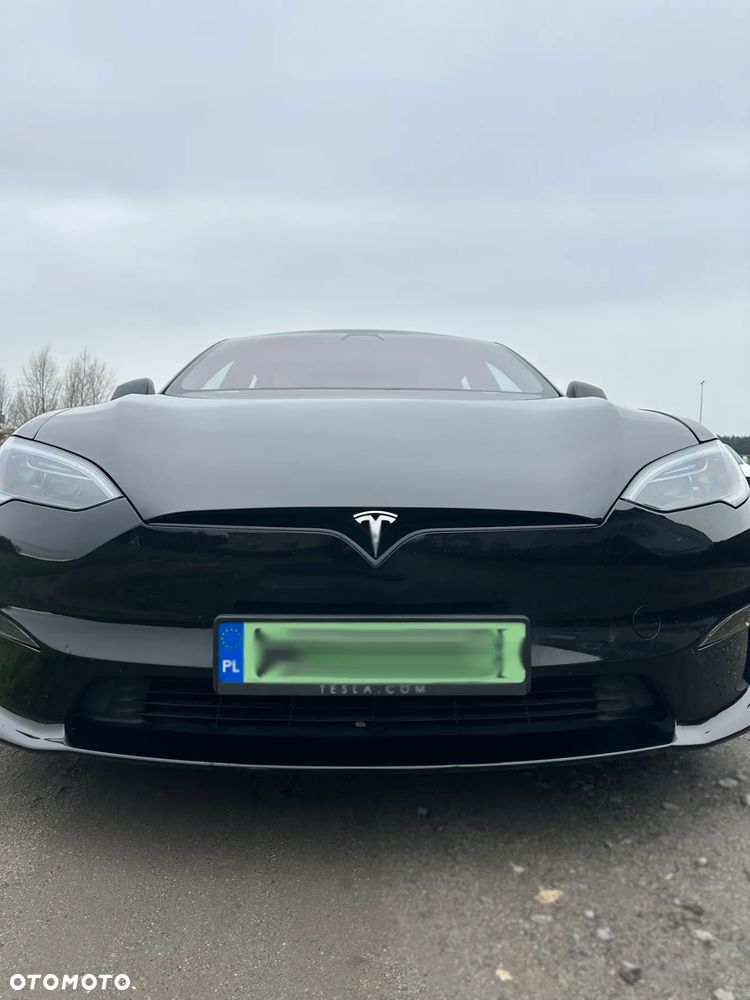 Tesla Model S - 6