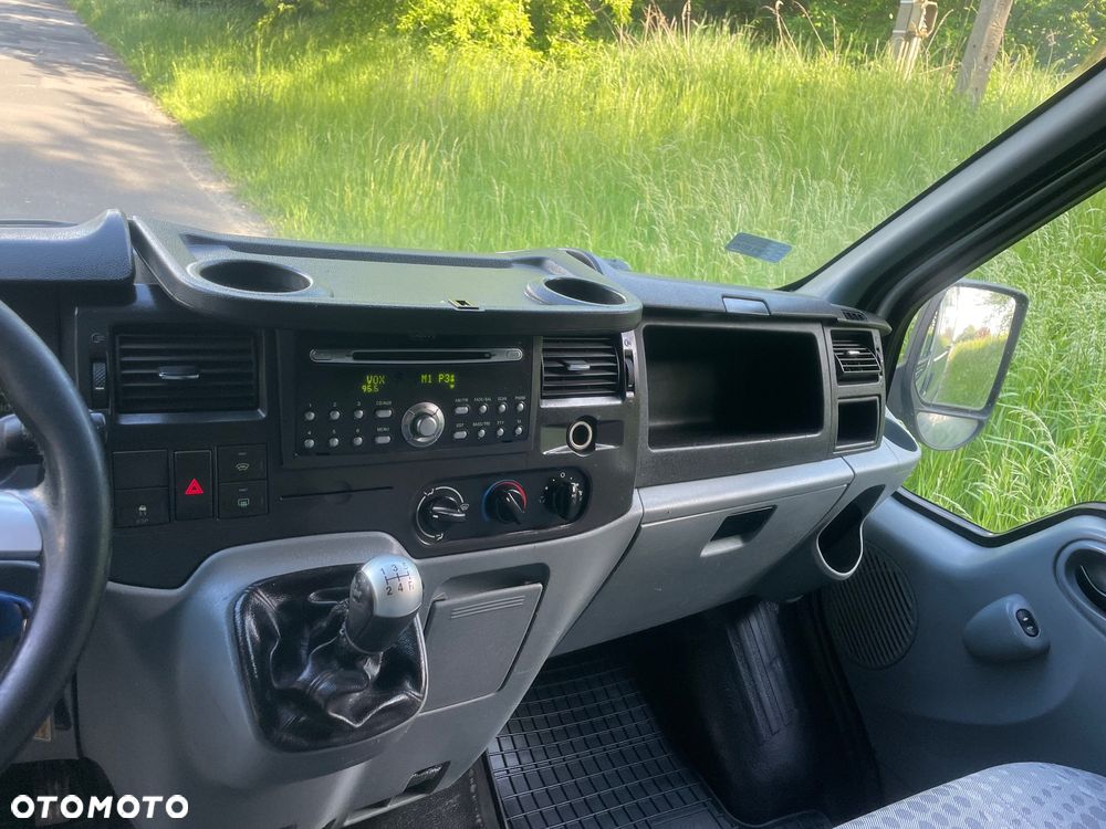 Ford Transit - 10