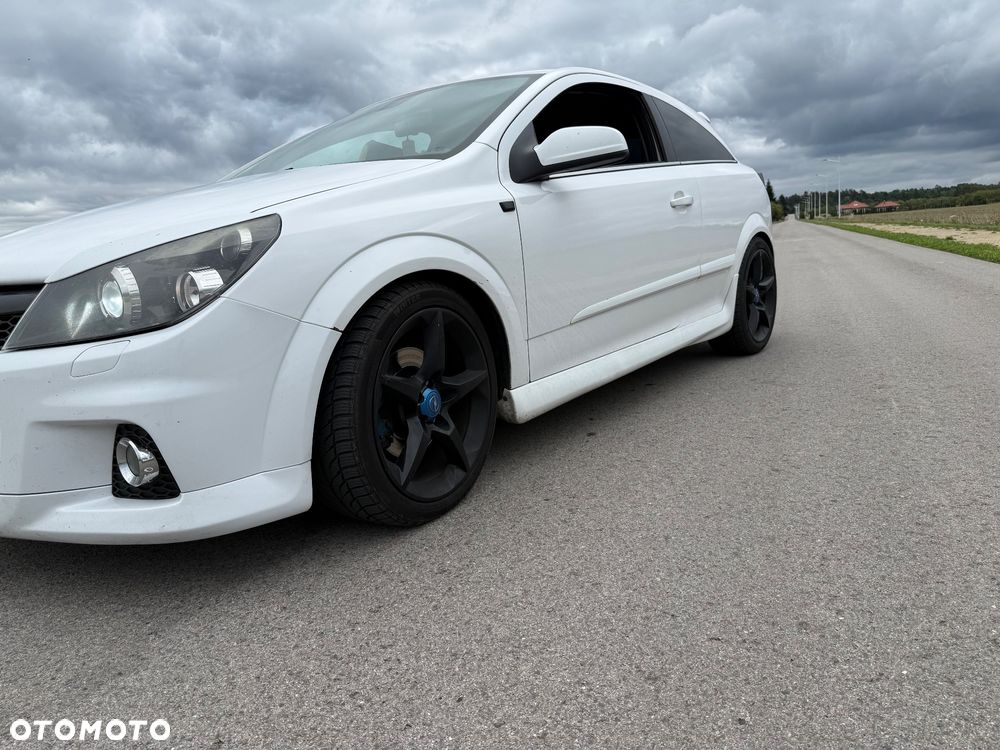 Opel Astra 2.0 Turbo Cosmo - 13