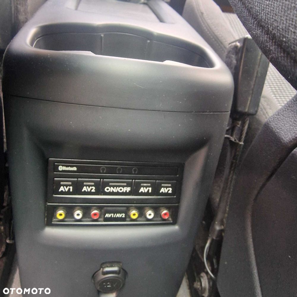 Peugeot 5008 - 9