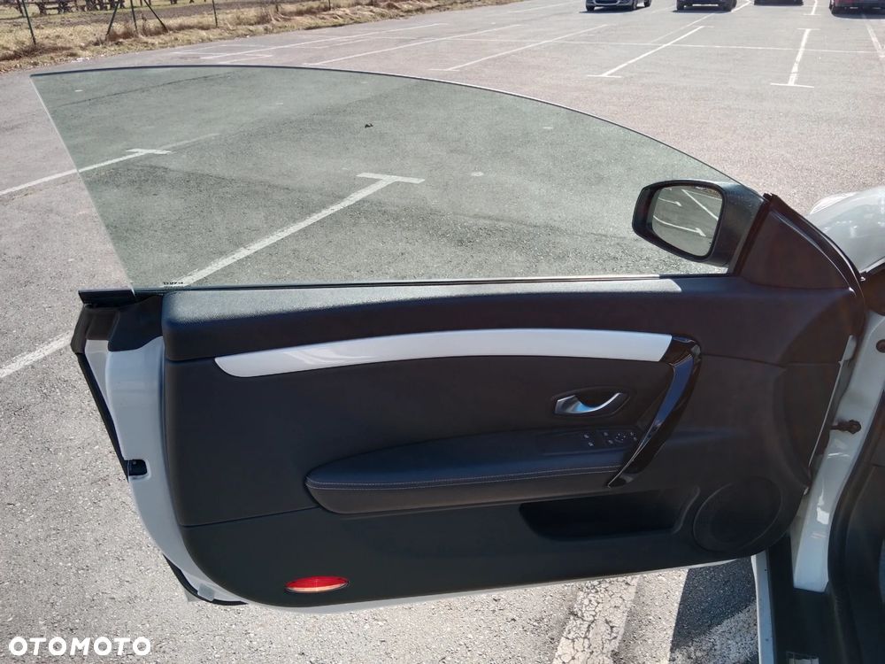 Renault Laguna 2.0 dCi Monaco GP2 - 15