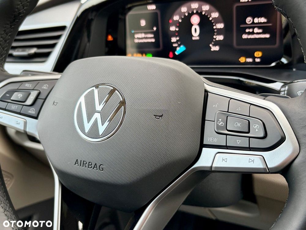 Volkswagen Multivan - 29