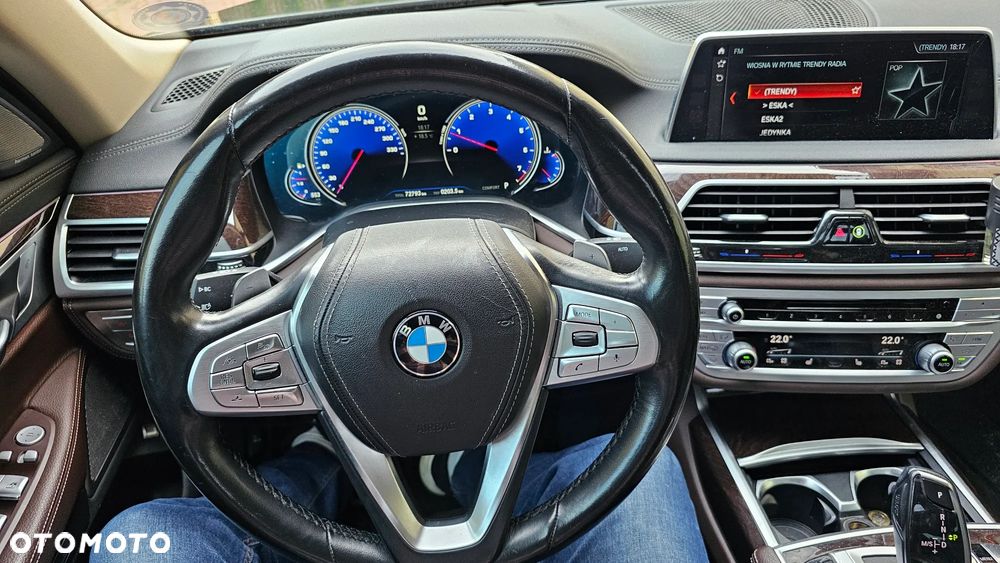 BMW Seria 7 740Li - 8