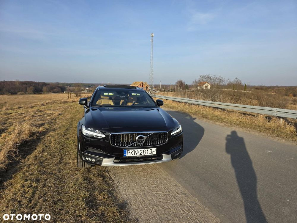 Volvo V90 Cross Country T6 AWD - 24
