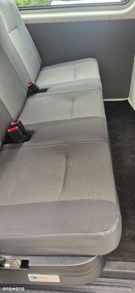 Volkswagen Transporter - 28