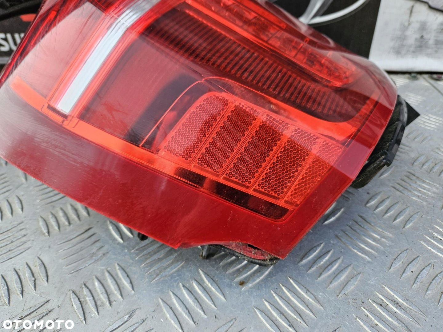 VOLVO XC90 II LAMPA TYŁ LEWA LED 32228826 - 2