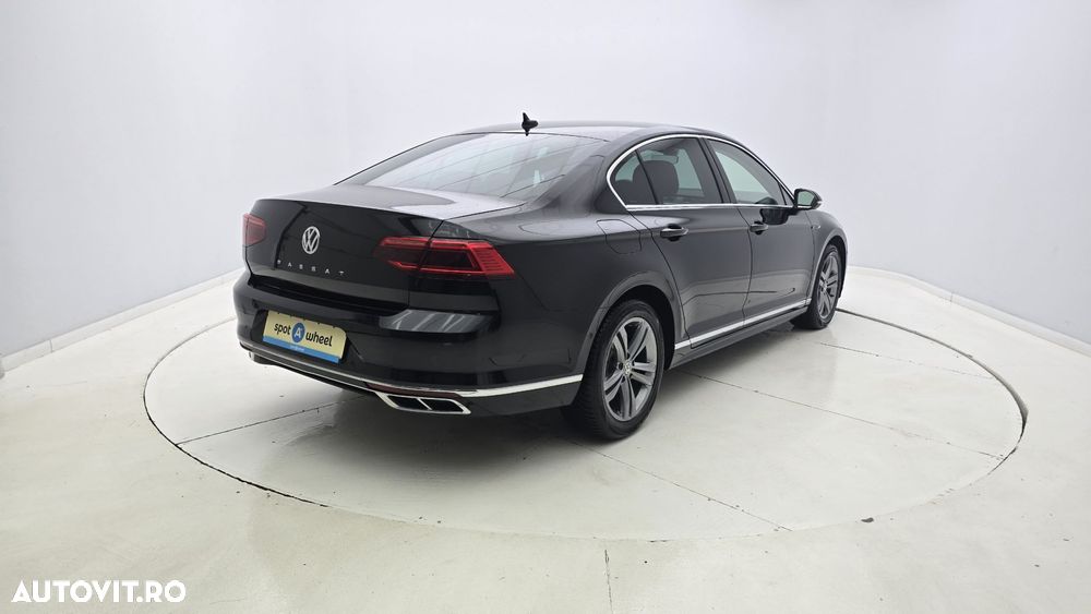Volkswagen Passat 2.0 TDI DSG Comfortline - 6