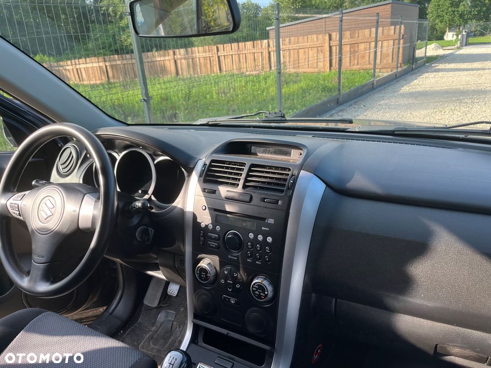 Suzuki Grand Vitara 1.6 - 14