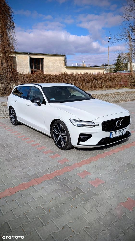 Volvo V60 D4 R-Design - 12