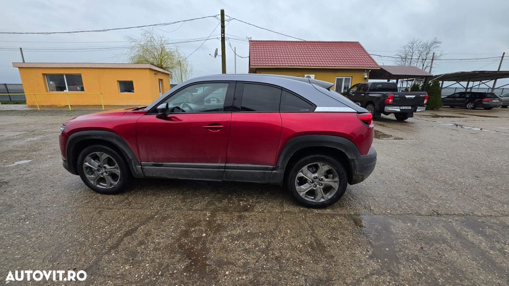 Mazda MX-30 - 9