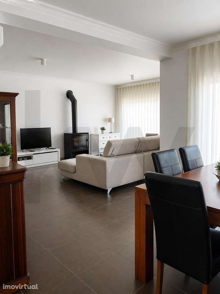 Coimbra–Moradia T4 a apenas dez minutos do centro da cidade - Grande imagem: 5/32