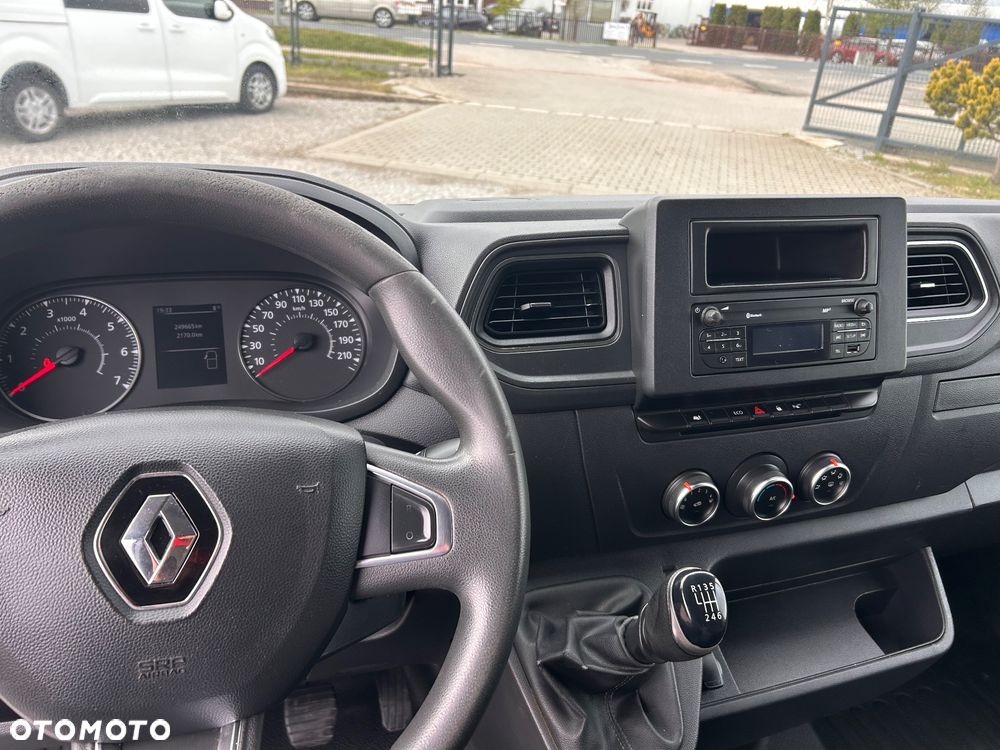 Renault Master - 24