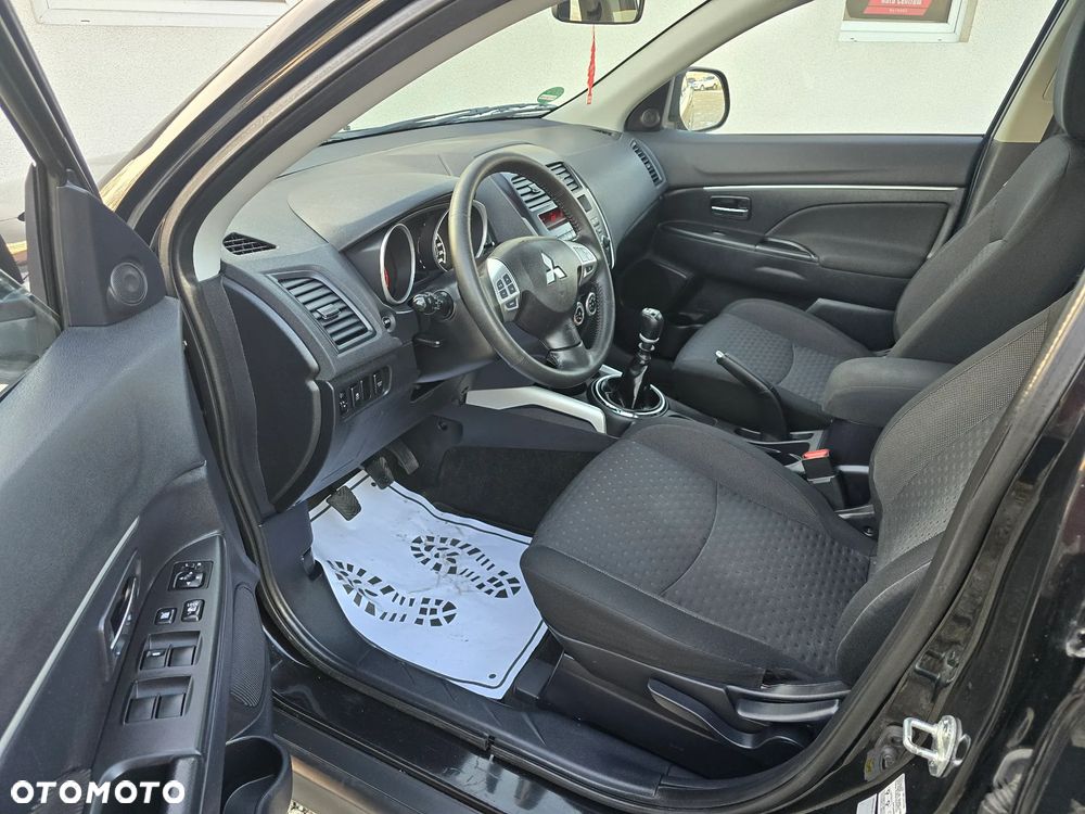 Mitsubishi ASX - 8