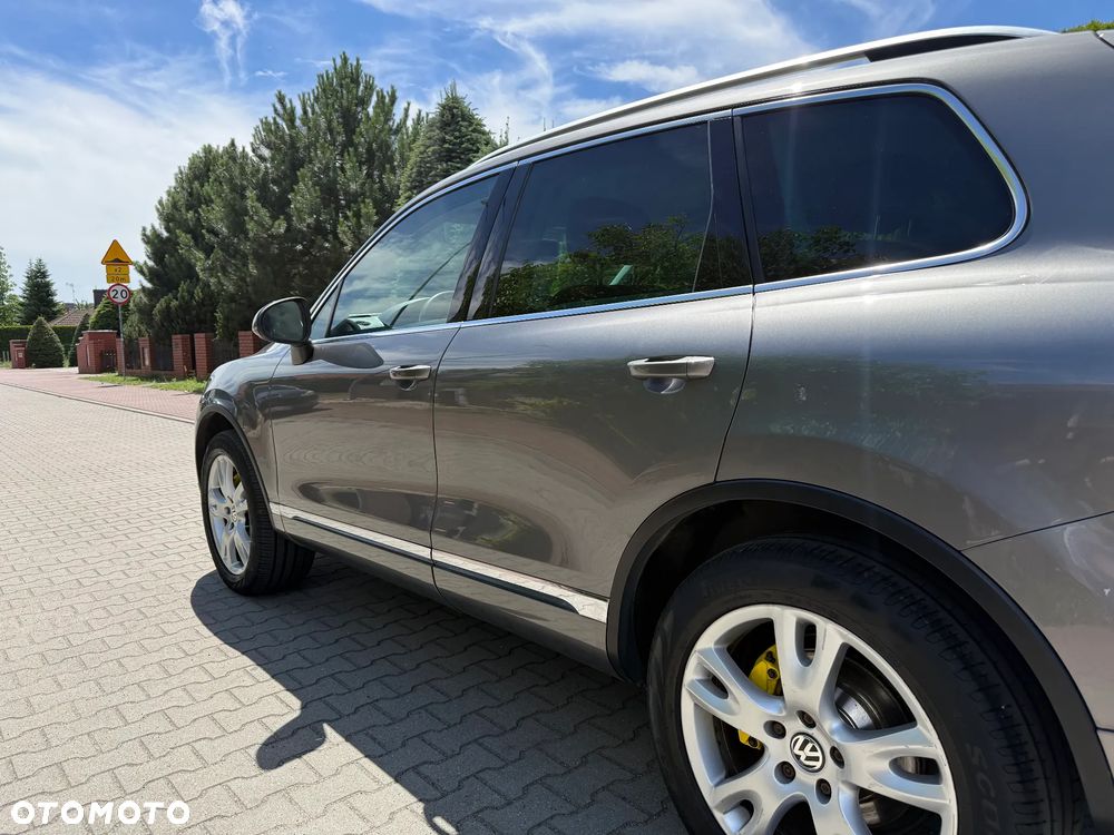 Volkswagen Touareg - 21