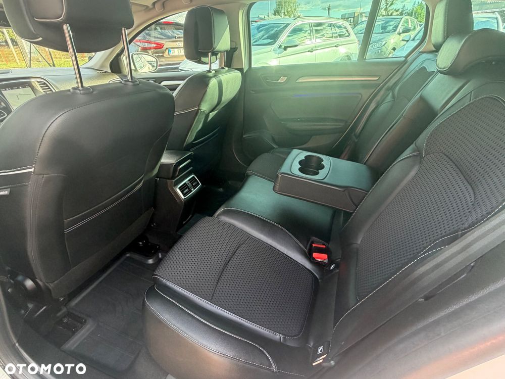 Renault Megane ver-blue-dci-115-edc-bose-edition - 6