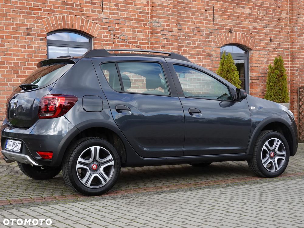 Dacia Sandero Stepway TCe 90 (S&S) Celebration - 4