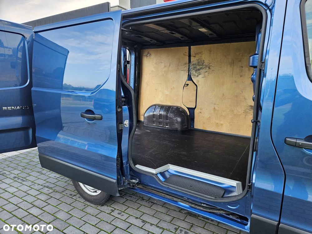 Renault Trafic 2.0dCi 145KM - 32