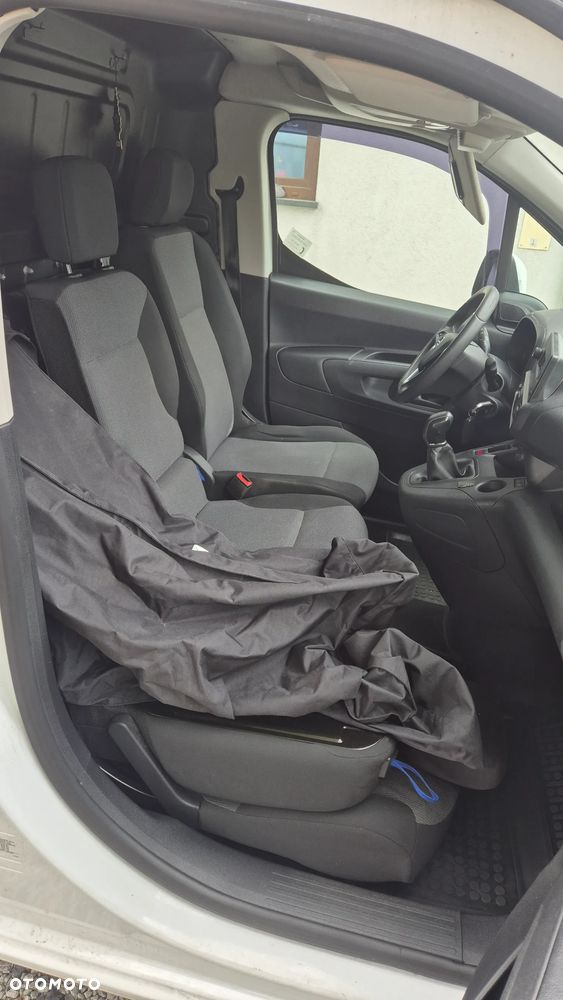 Opel Combo - 16