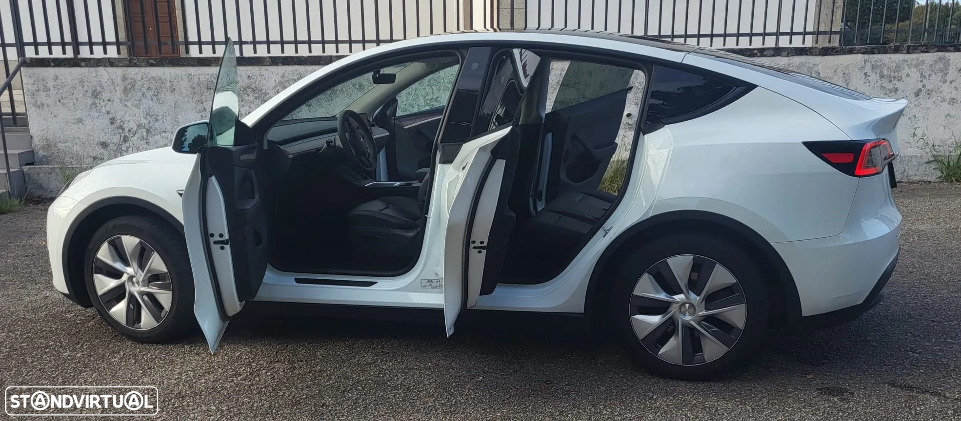 Tesla Model Y RWD - 5