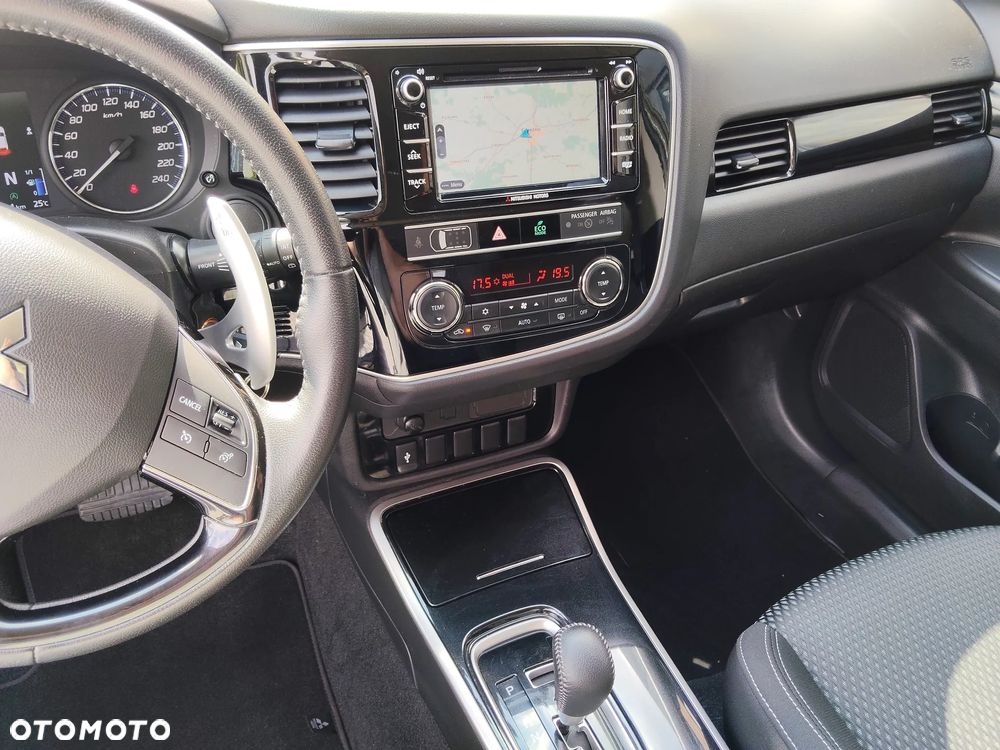 Mitsubishi Outlander 2.0 2WD CVT Spirit+ - 14