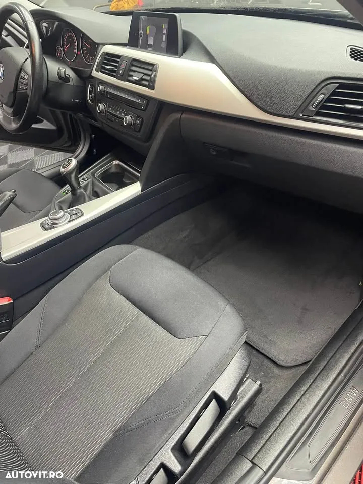 BMW Seria 3 318d - 8