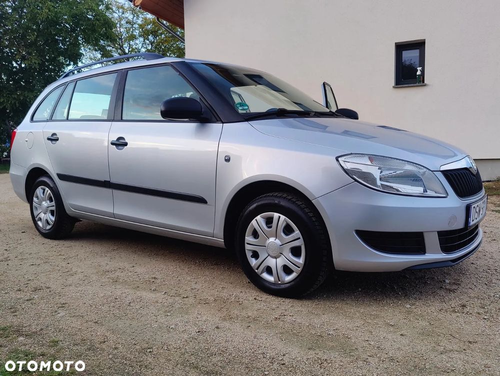 Skoda Fabia 1.2 HTP Combi Elegance - 22