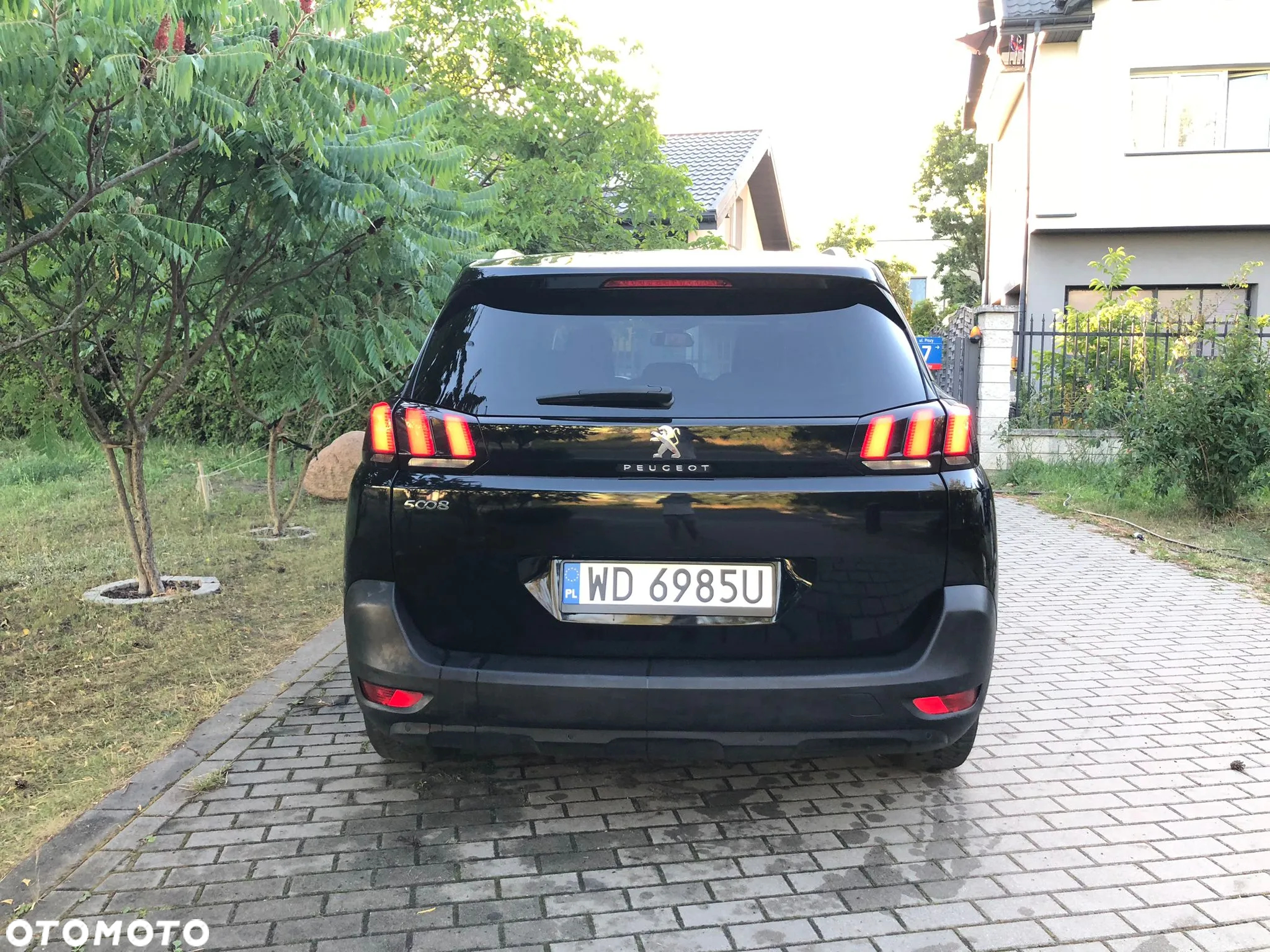 Peugeot 5008 1.5 BlueHDI Allure S&S EAT8 - 6
