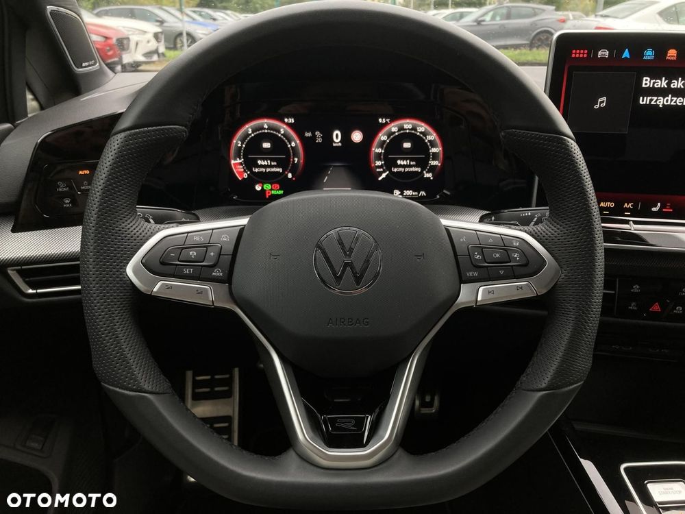 Volkswagen Golf VIII 1.5 eTSI mHEV R-Line DSG - 11