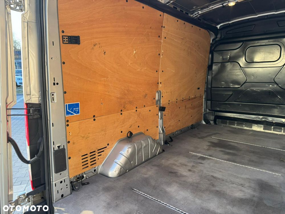 Ford Transit - 10
