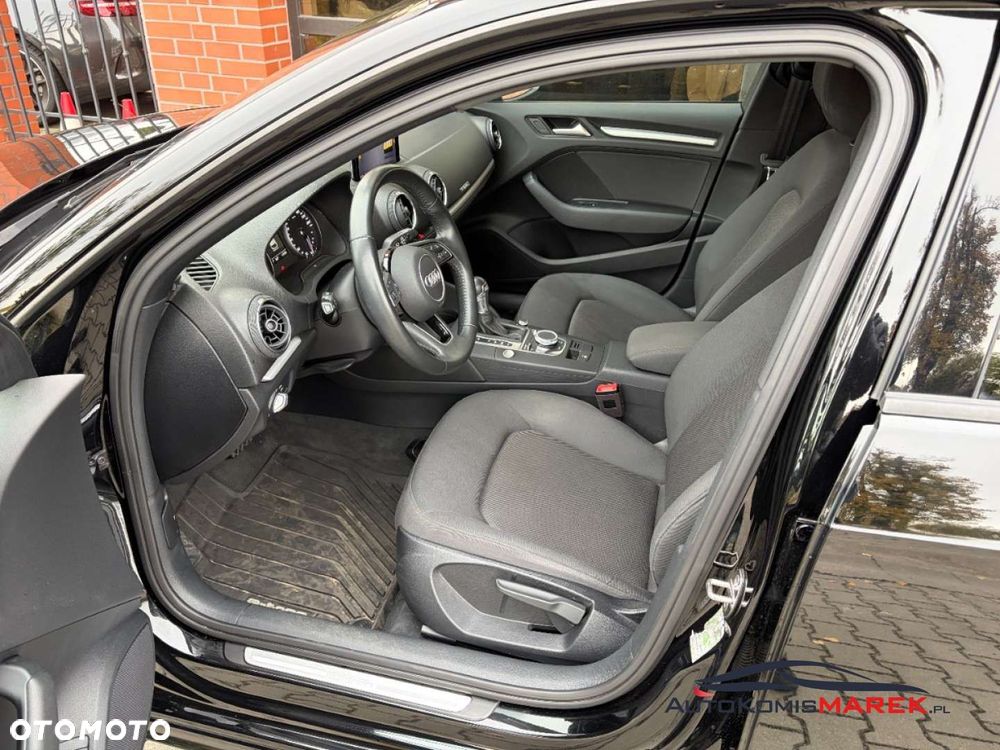 Audi A3 Sportback - 16