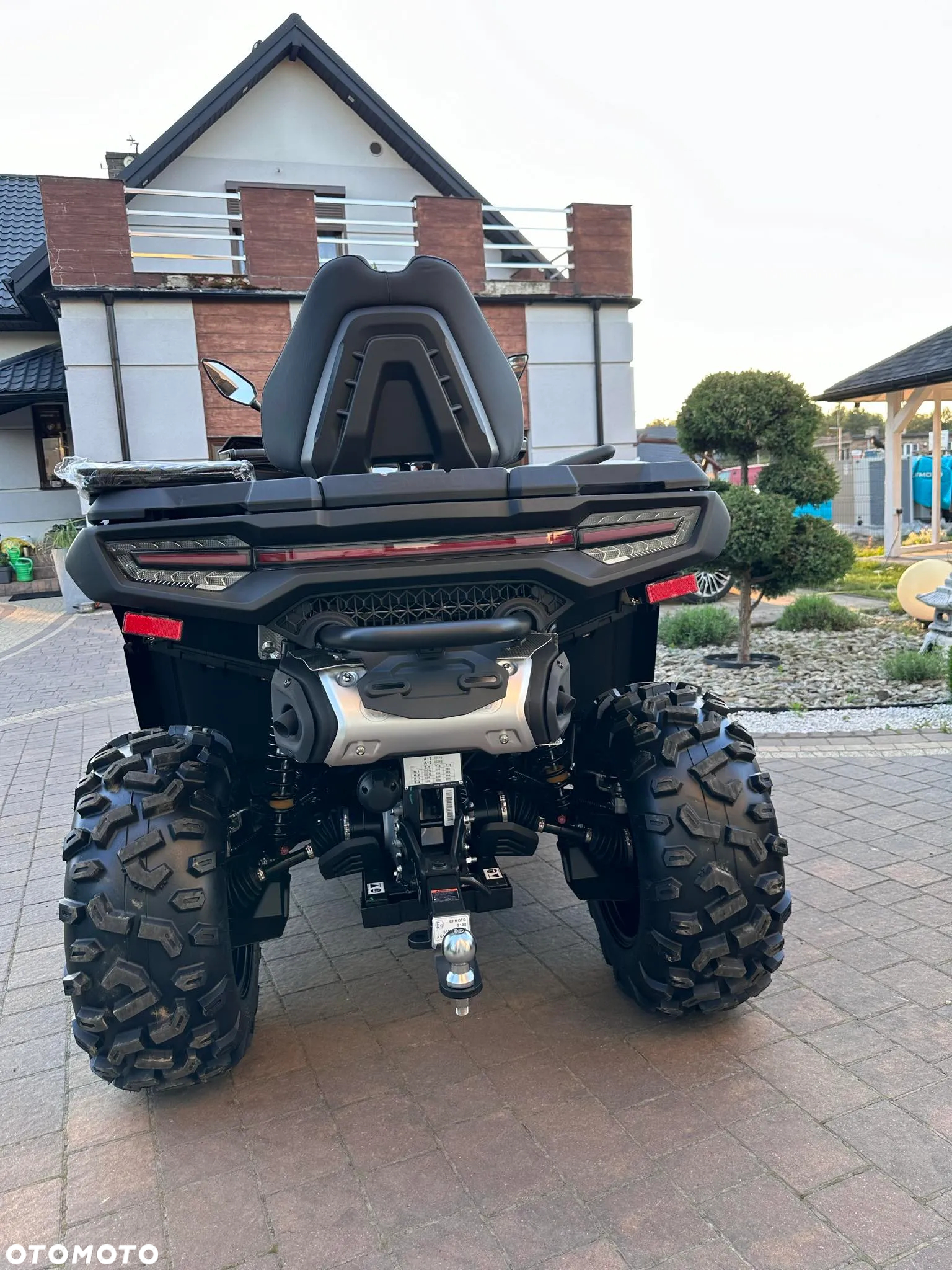 CFMoto CForce - 9