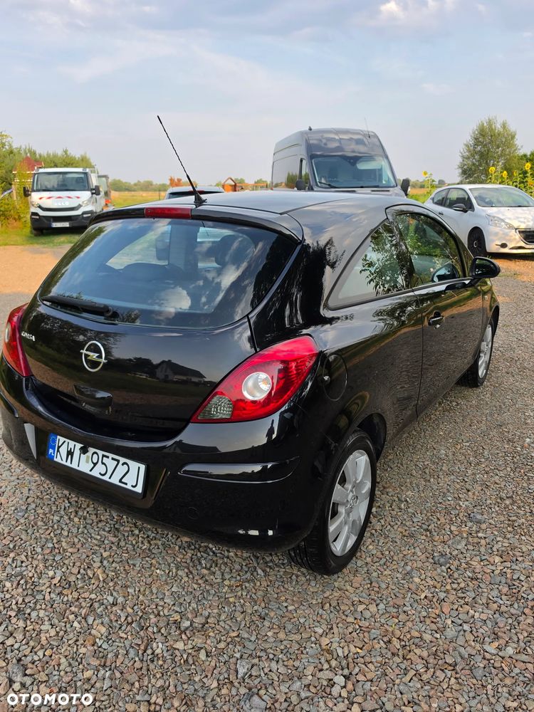 Opel Corsa 1.2 16V Enjoy - 4